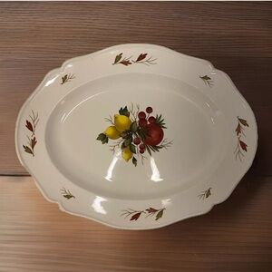 Wedgwood Etruria England Drury Lane Serving Platter Plate Fruit Green Red Leaves